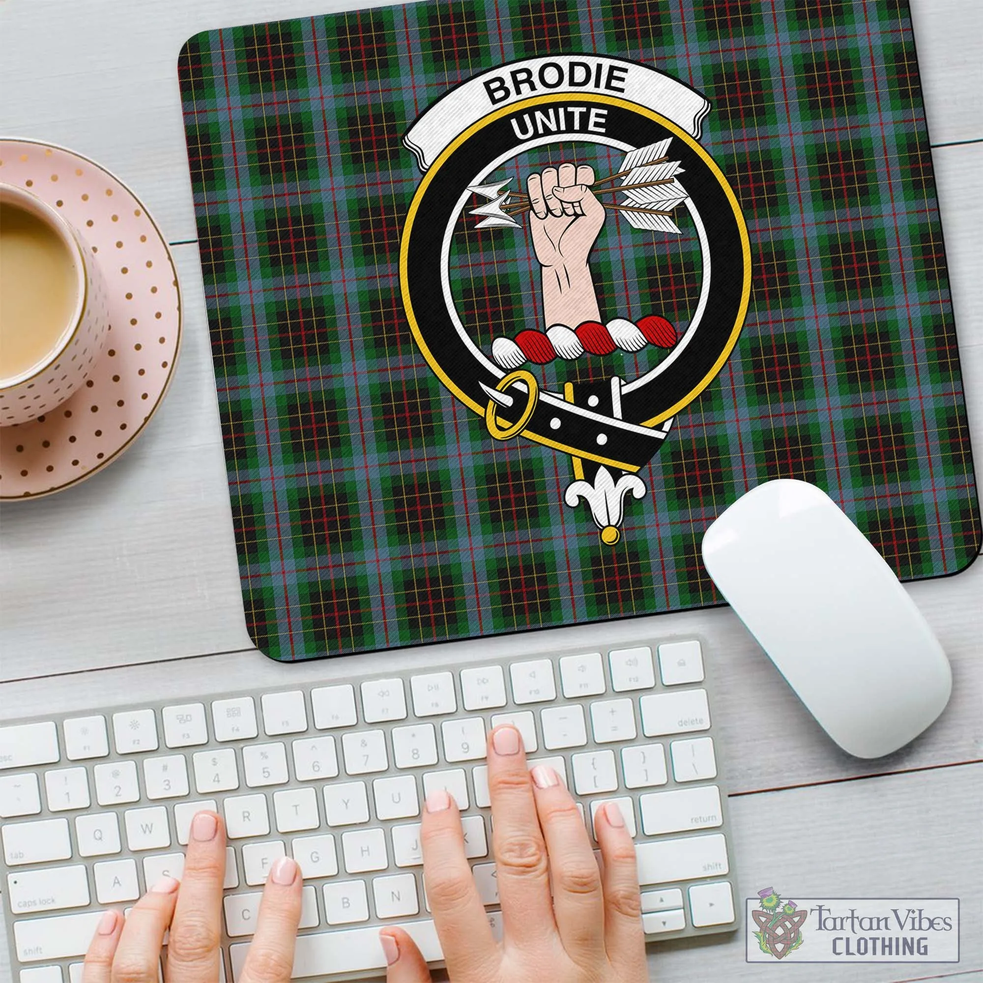 Brodie Hunting Tartan Mouse Pad with Family Crest