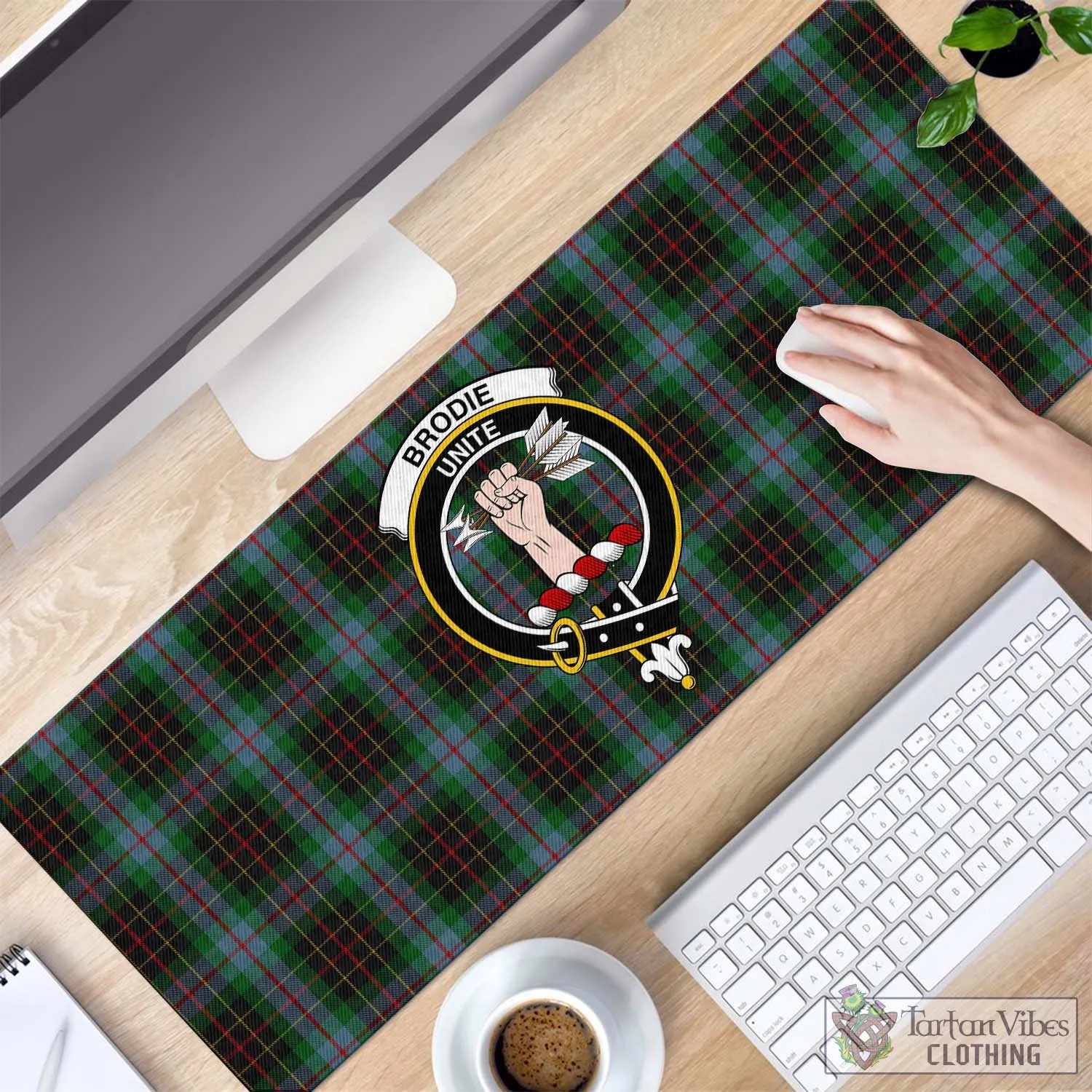 Brodie Hunting Tartan Mouse Pad with Family Crest