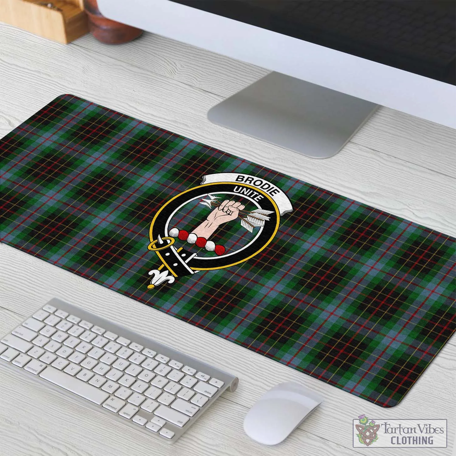 Brodie Hunting Tartan Mouse Pad with Family Crest