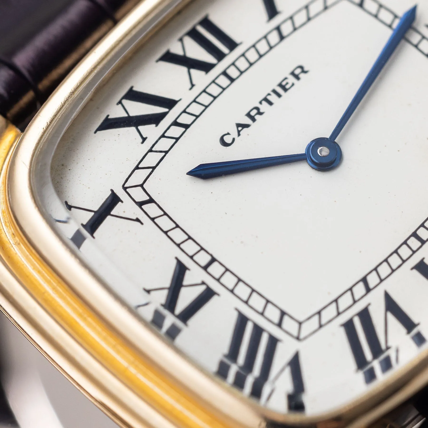 Cartier Gondole Horizontale Jumbo 18kt yellow gold