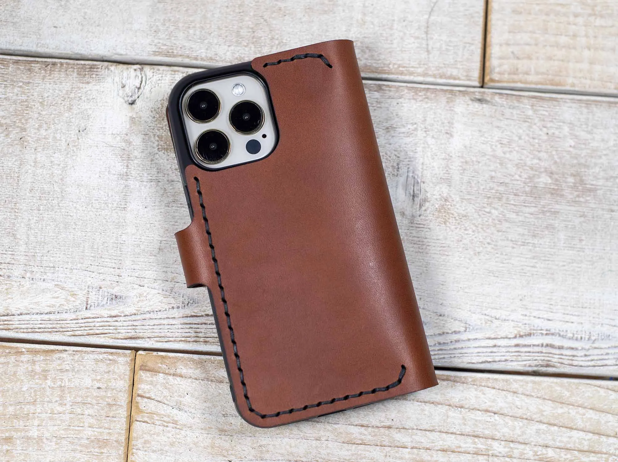 iPhone 16 Pro Custom Wallet Case