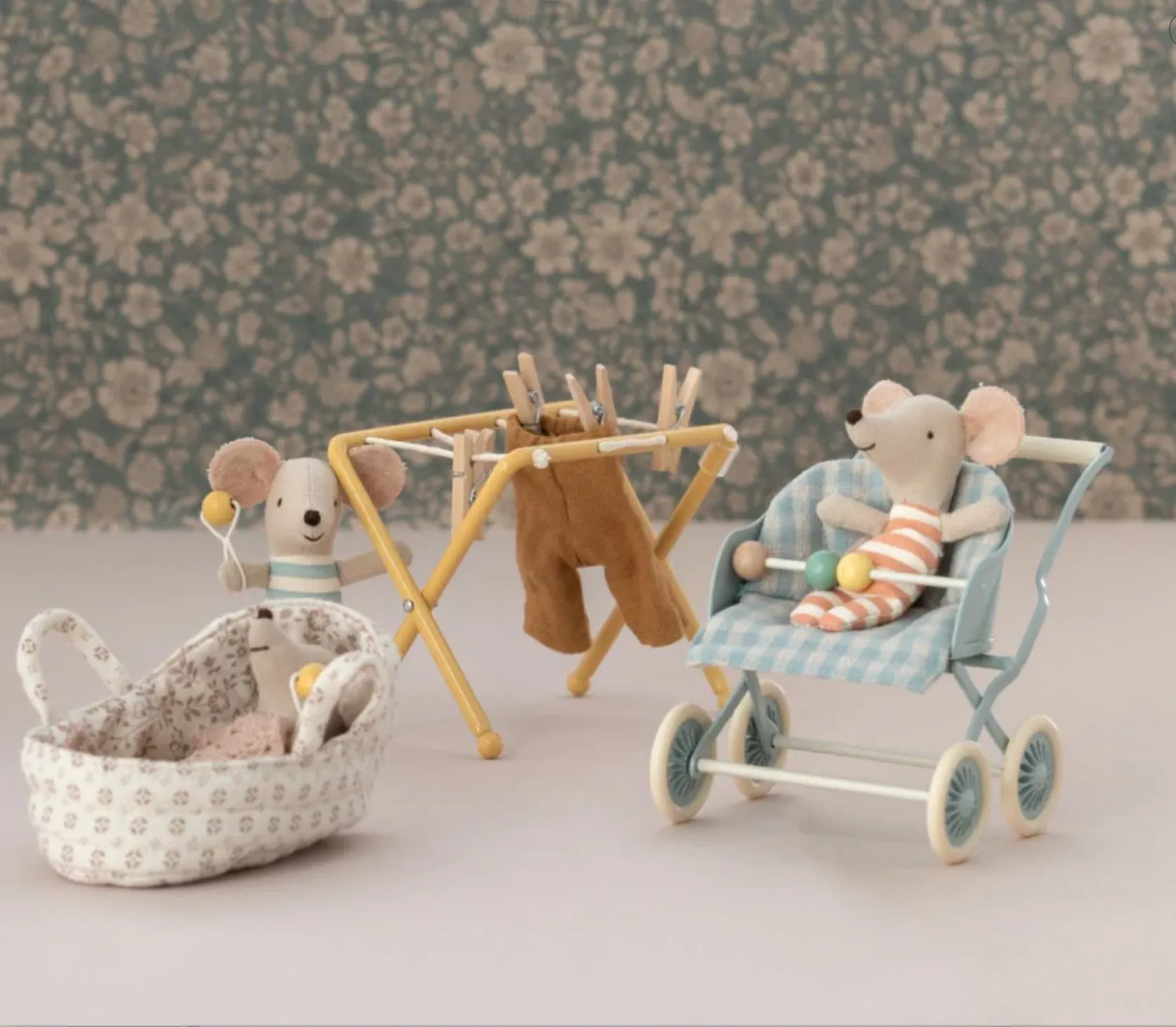 MAILEG Stroller, Baby Mice - Mint