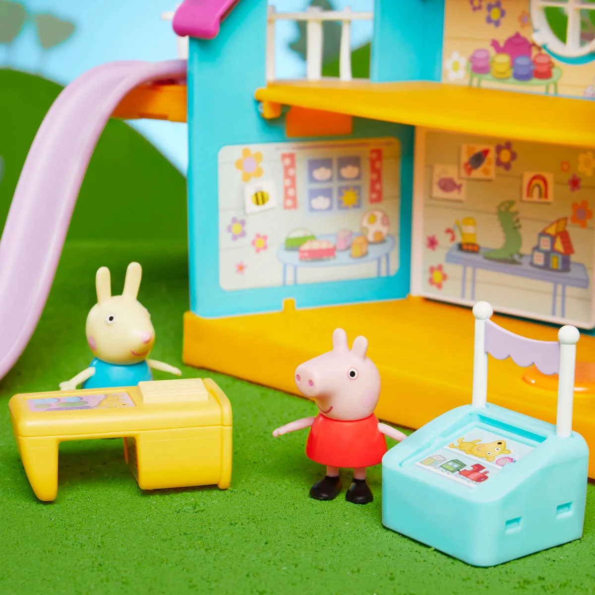 Peppa Pig  Kids-Only Clubhouse Playset with Peppa and Rebecca Rabbit Figures