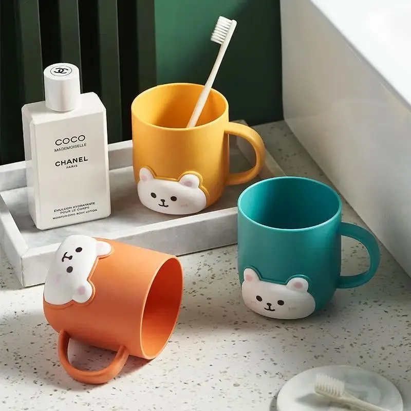 Very Cute Bear Pattern Mouthwash Cup, Cute Toothbrush Cup, Plastic Gargle Cup