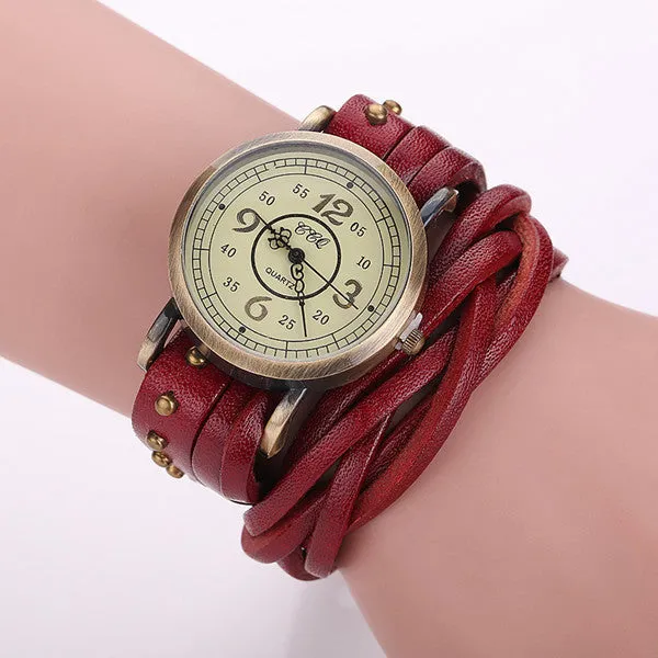 Vintage Cow Leather Rivet Watch Women Antique Wrist Watch Casual Quartz Watch Relogio Feminino Reloj Mujer