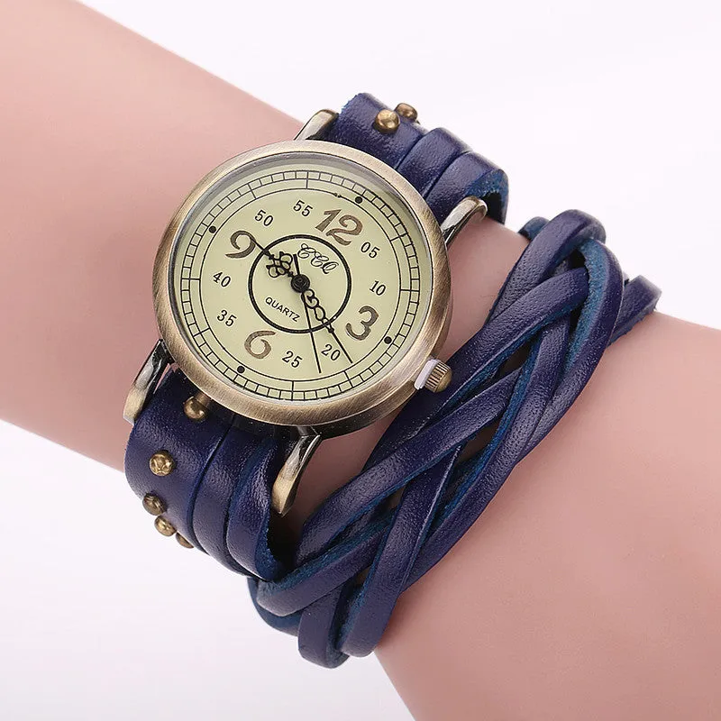 Vintage Cow Leather Rivet Watch Women Antique Wrist Watch Casual Quartz Watch Relogio Feminino Reloj Mujer